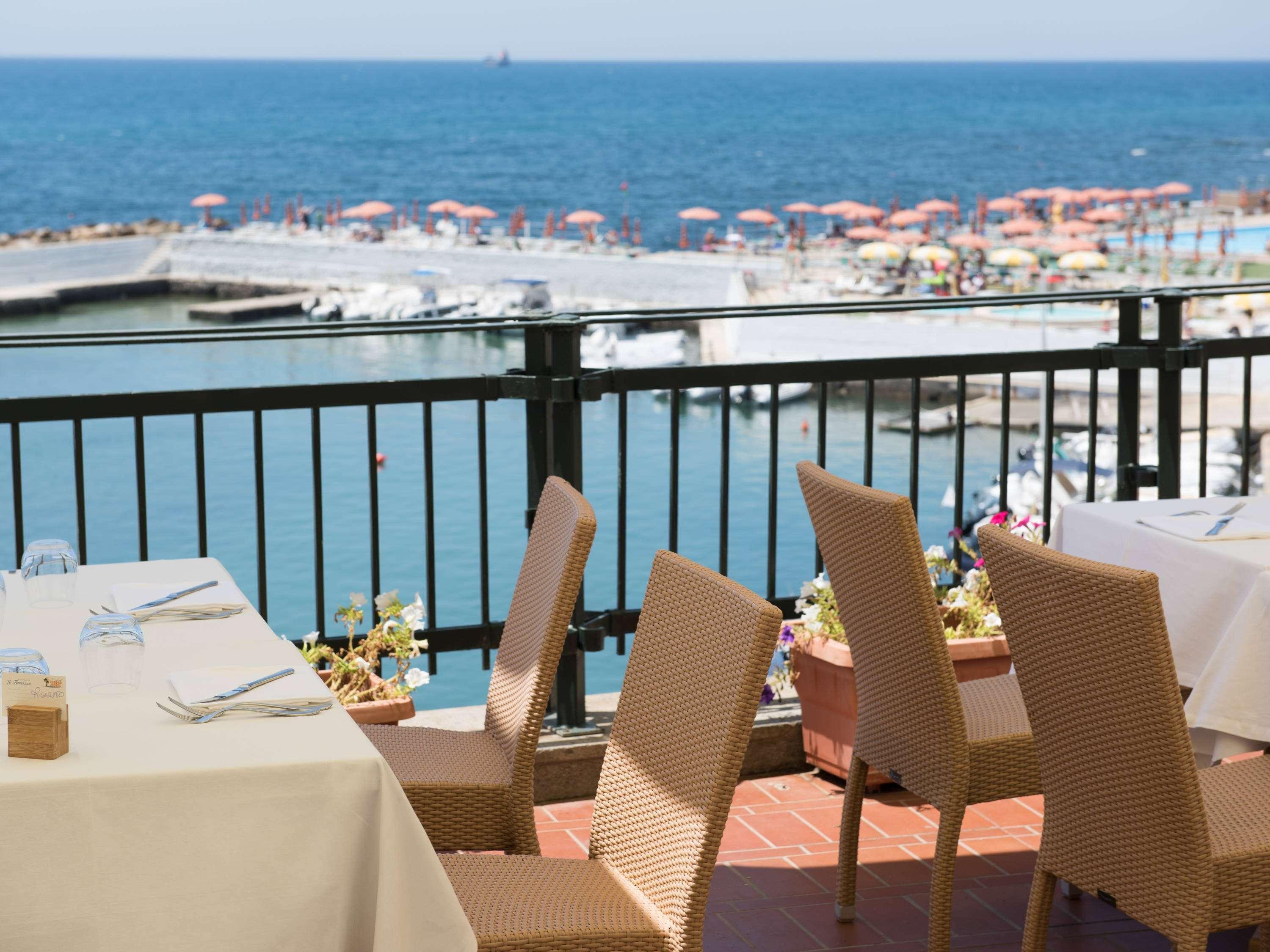 Mercure Civitavecchia Sunbay Park Hotel Exterior foto