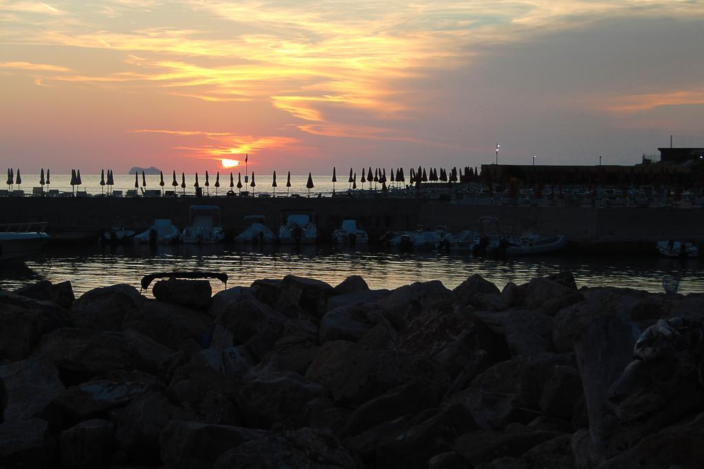 Mercure Civitavecchia Sunbay Park Hotel Exterior foto